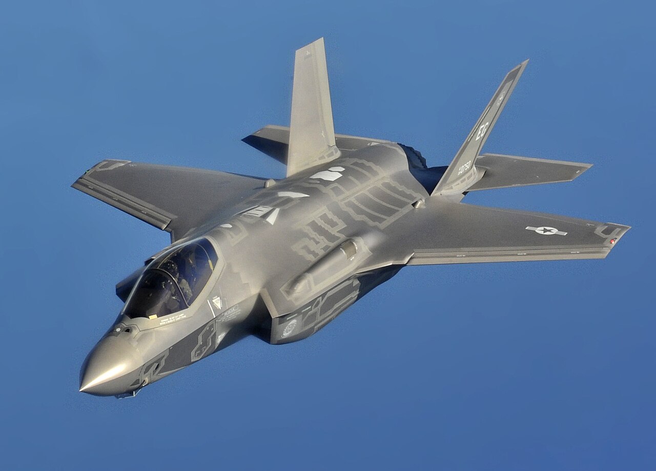 První zásah: Írán údajně sestřelil americký stíhač F-35 nad svým územím