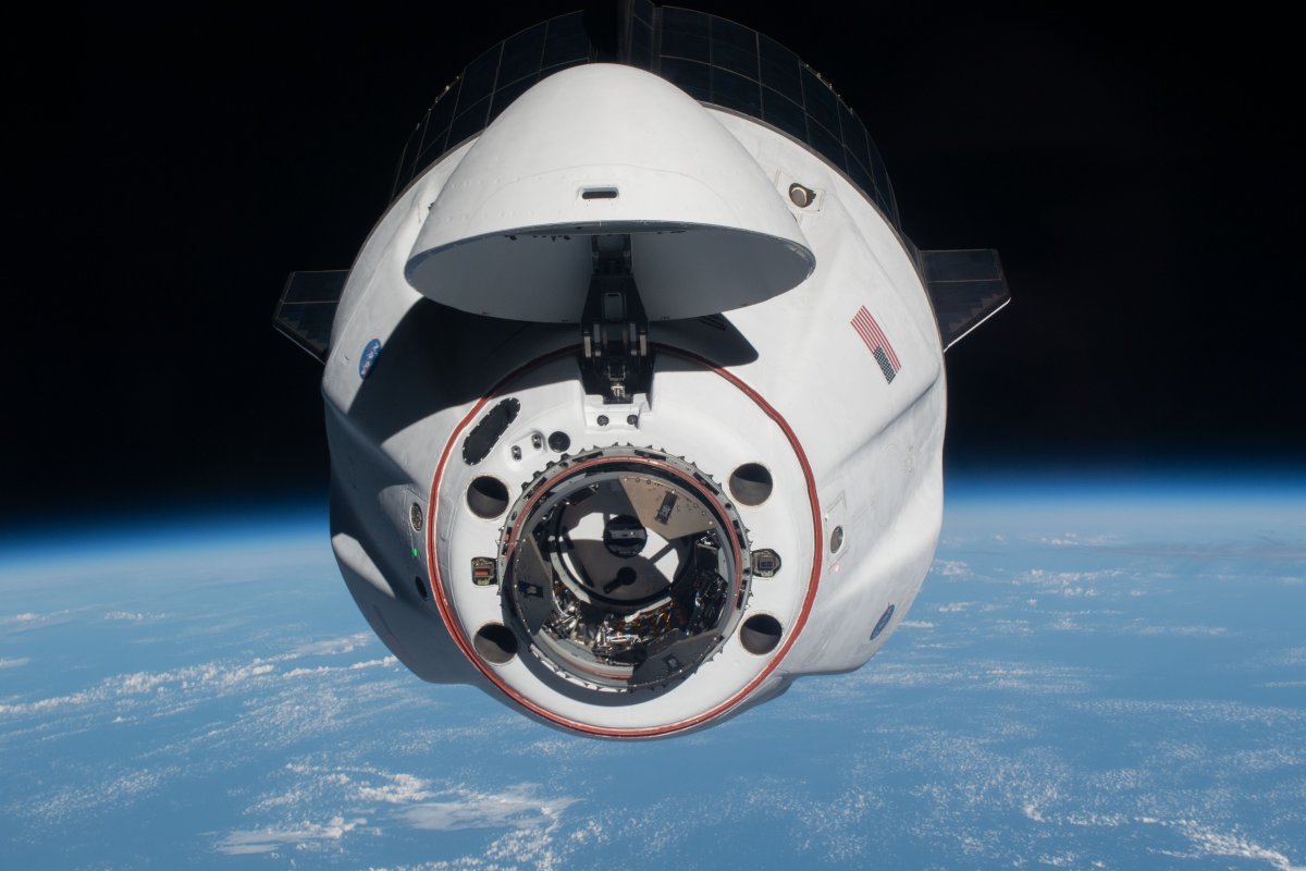 NASA poslala čtveřici astronautů na ISS do únikové kapsle. Trhlinu v ruském modulu Zvezda, která je tam zahnala, vede roky jako největší riziko stanice