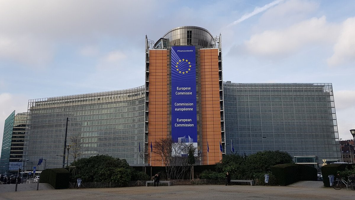 Evropská komise pozvala Taliban do Bruselu k jednáním o návratech migrantů. Belgický ministr s pozváním nesouhlasí, ale víza musí řešit