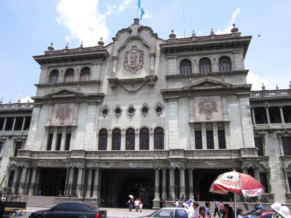 Guatemala začala hledat 45 tisíc nezvěstných z občanské války. Archivy vojenského režimu má protřídit umělá inteligence