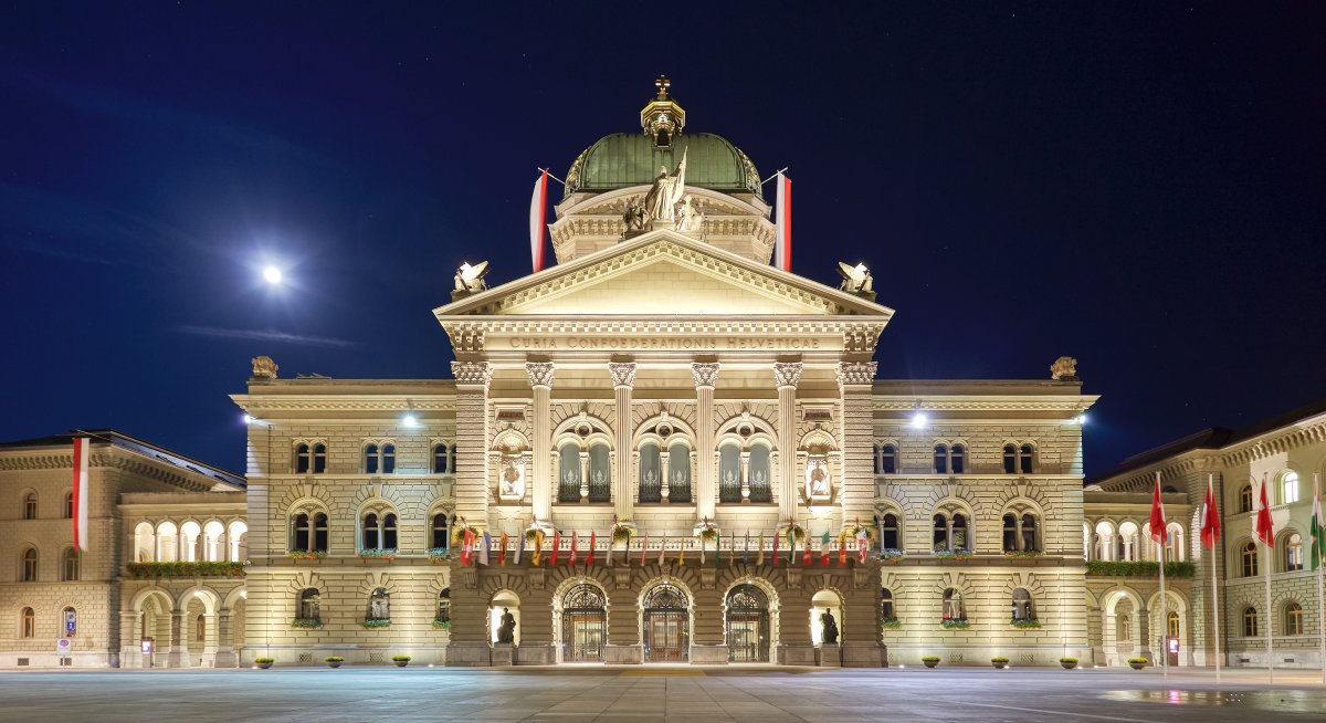 Švýcaři budou hlasovat o zákazu vlastních sankcí. V kampani za neutralitu vystupují i lidé s vazbami na Moskvu