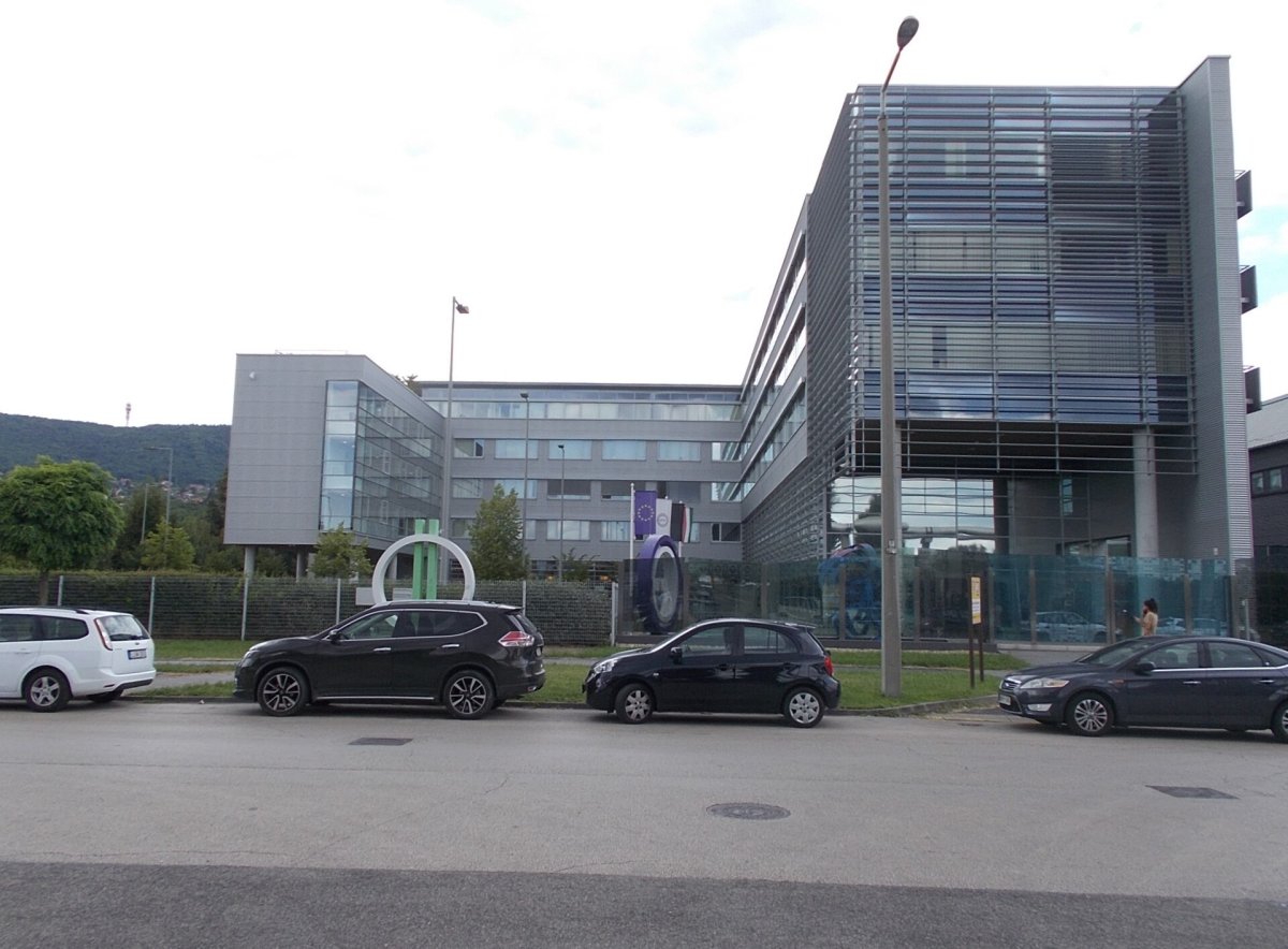 Maďarská veřejnoprávní média podala trestní oznámení. Nové vedení tvrdí, že je řídilo „páté patro" ve čtyřpatrové budově