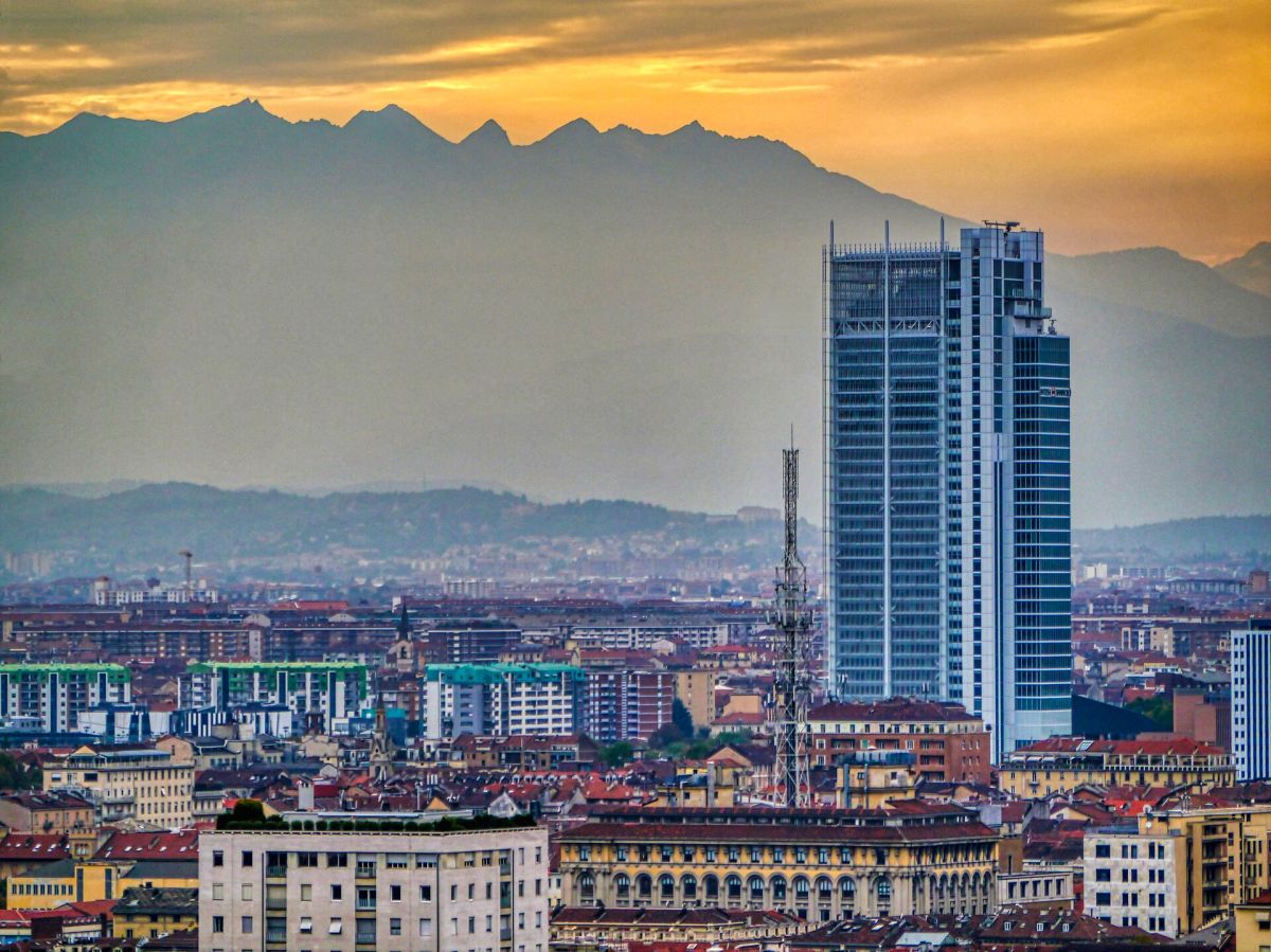 Bankéř nahlížel do účtů italského prezidenta i premiérky. Dělal to čtyři roky a úřad za to banku pokutoval, prokuratura ji označila za jedinou poškozenou