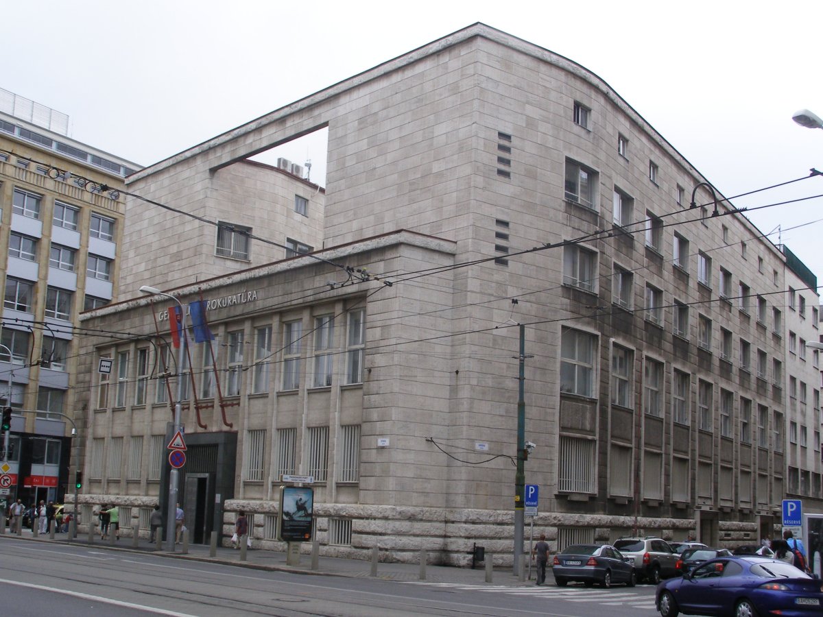 O čem píše Slovensko: Generální prokuratura uzavřela kauzu MiGů, Fico svolal tiskovku proti Žilinkovi. Koalice počítá poslance znovu