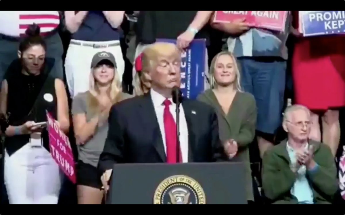 Trump hrozí Íránu novými útoky a čelí rozkolům mezi příznivci jeho politiky