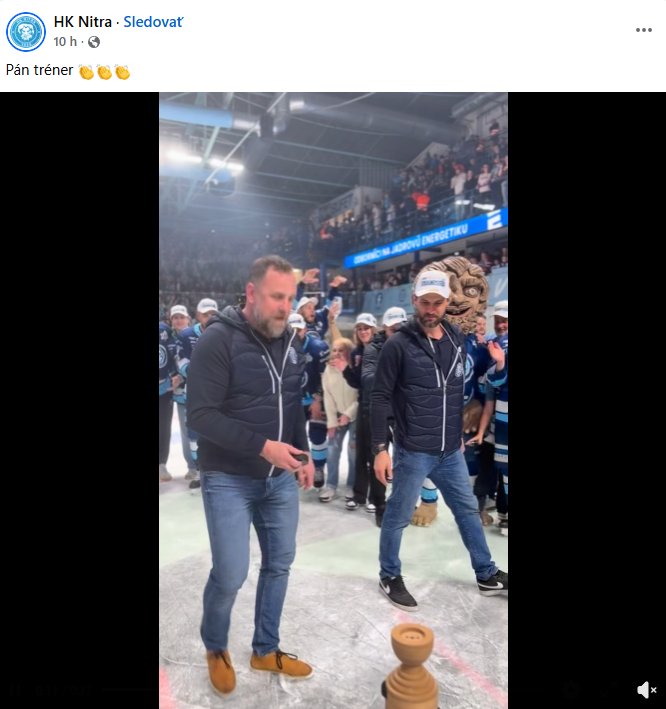 Tréner Andrej Kmeč na ľade po zápase. Klubový post: „Pán tréner!"