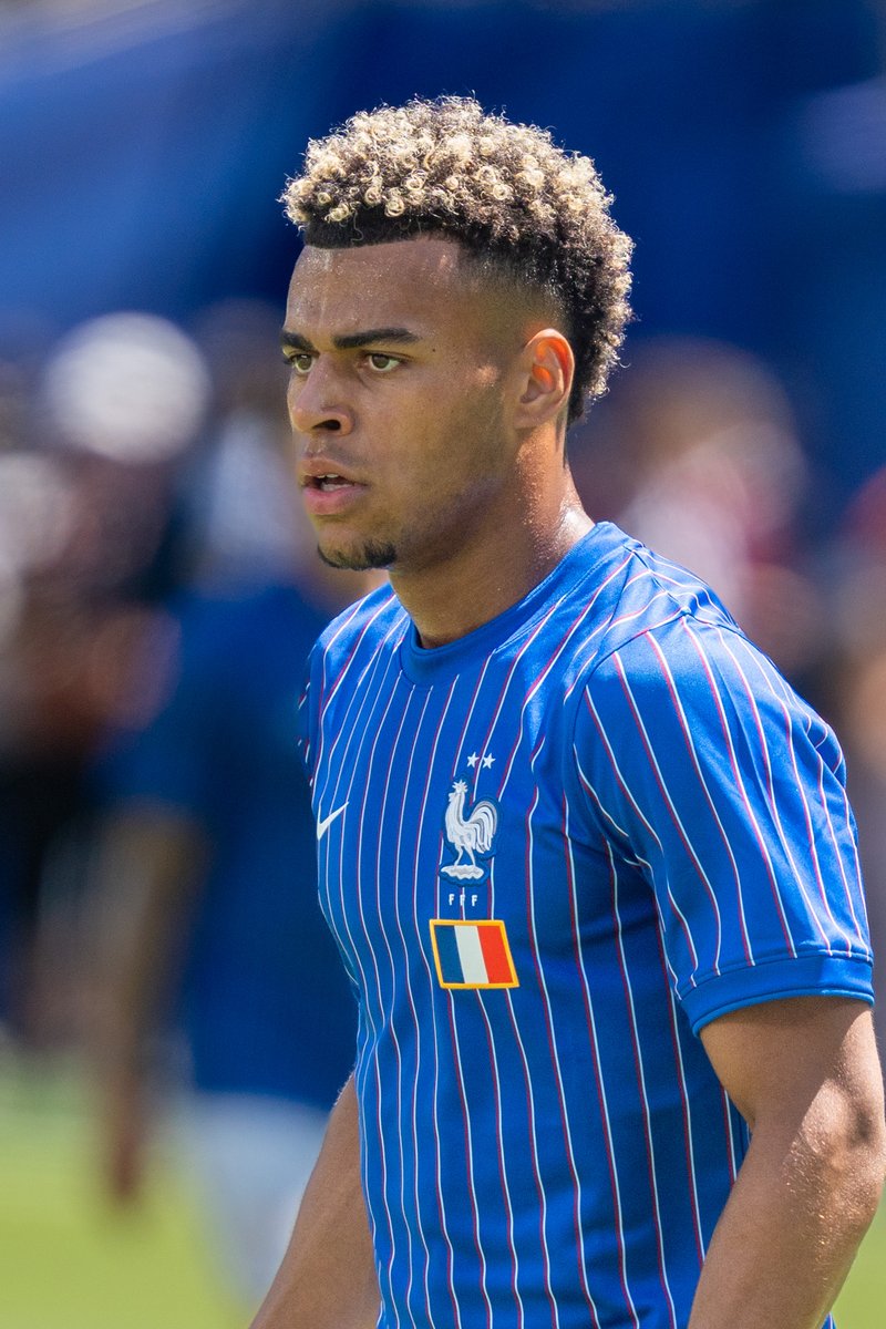 PSG obhájil Evropský superpoháp po výhře nad Aston Villou