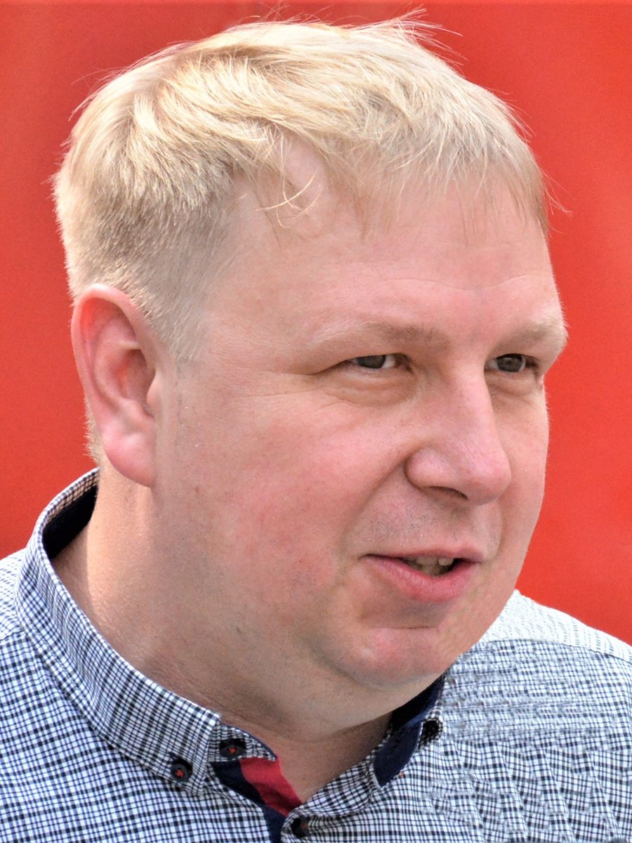 Juchelka a Schillerová se dohodli na růstu platů ve veřejné sféře
