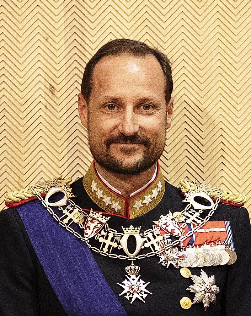 Norsko po smrti Haralda V. vede nový král Haakon VIII.