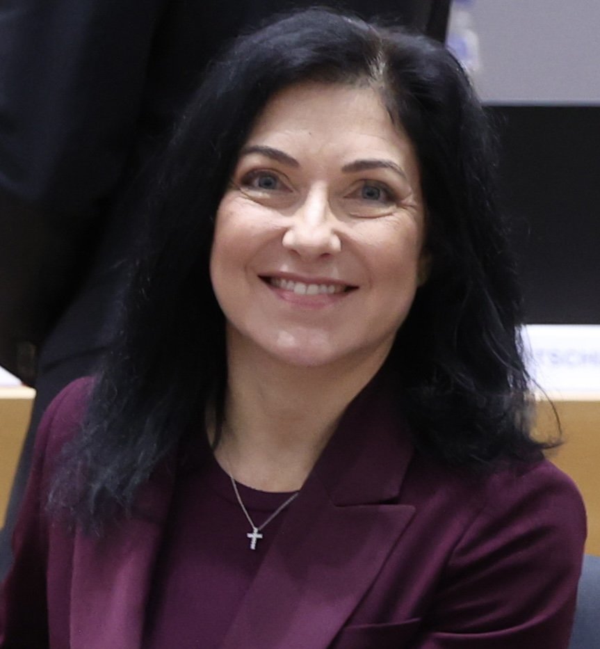 Klingbeil brání daňovou reformu před kritikou z vlády