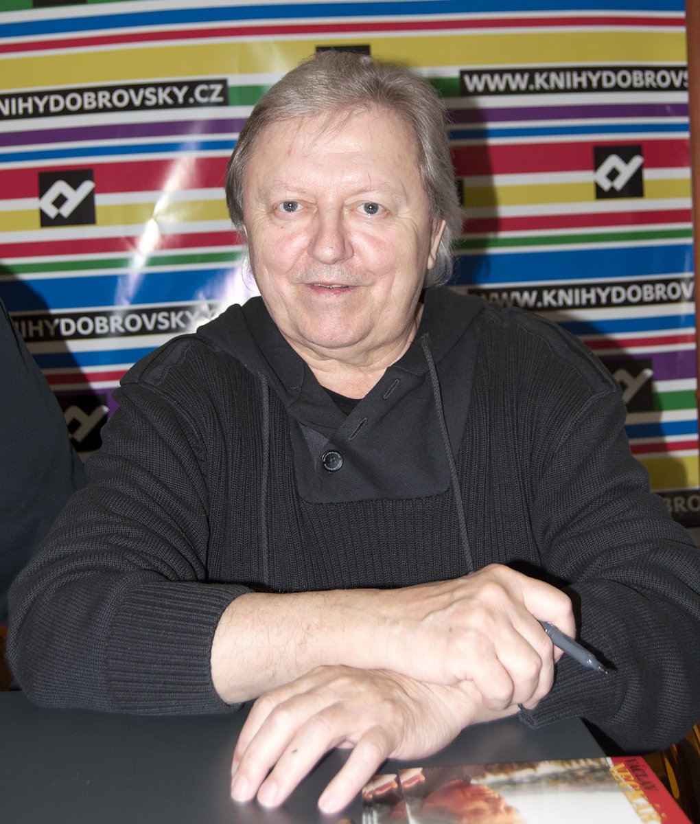 Václav Neckář se rozloučil se synem Vaškem, rodina prožívá těžké dny