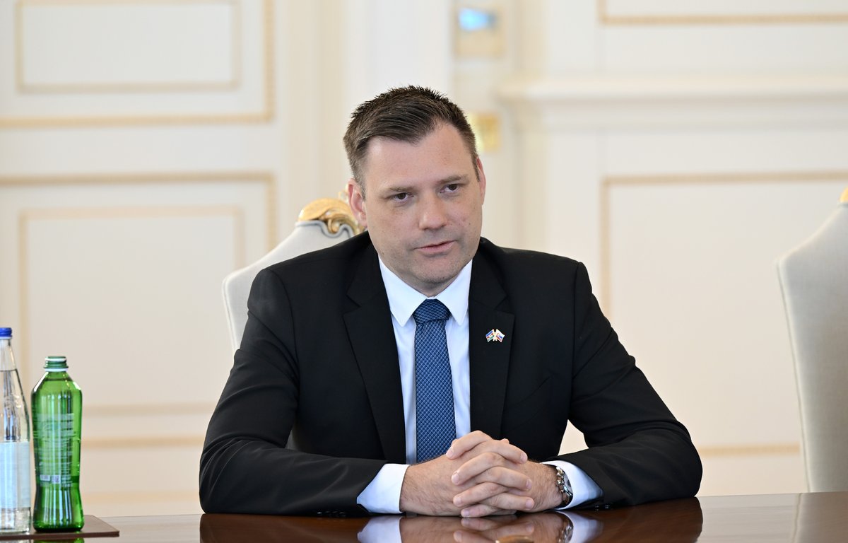 SNS žádá Tarabu, aby zastavil prodej majetku včetně hotelu Bobrovník