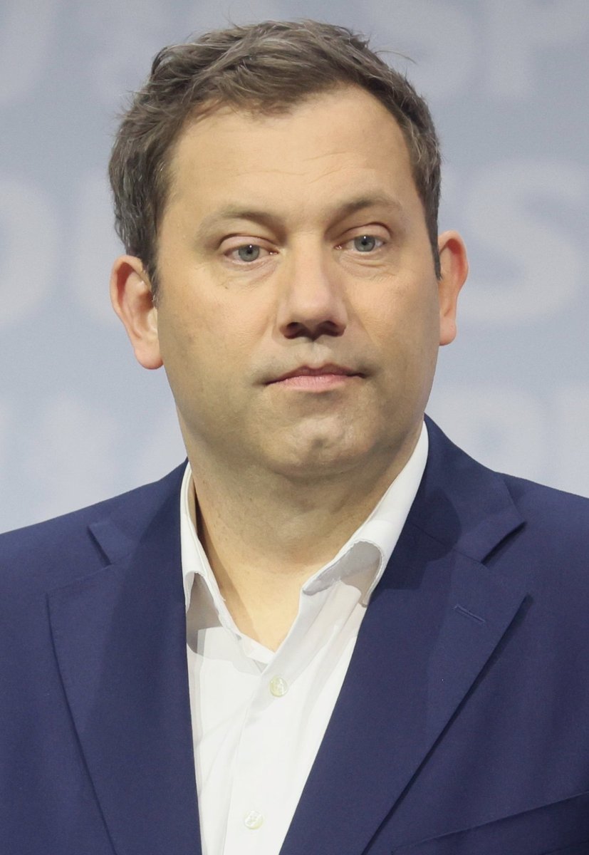 EK zatiaľ nechystá celoeurópsku daň pre ropné firmy