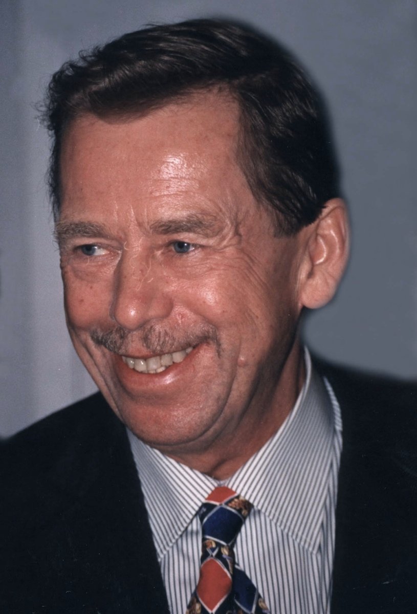 Havel zůstává nejlépe hodnoceným prezidentem, Pavel si polepšil