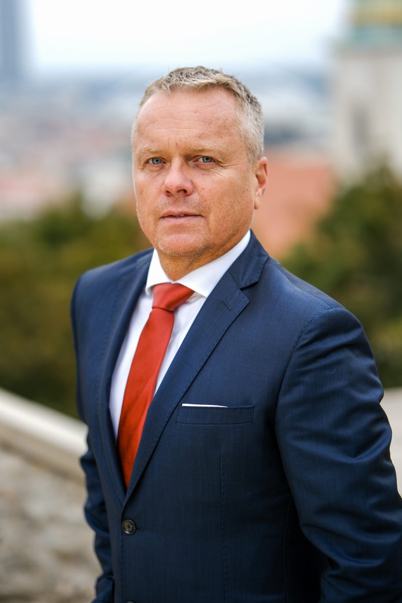 Poslanci jednají o rozpočtu, Kamenický odmítá hrozbu provizoria