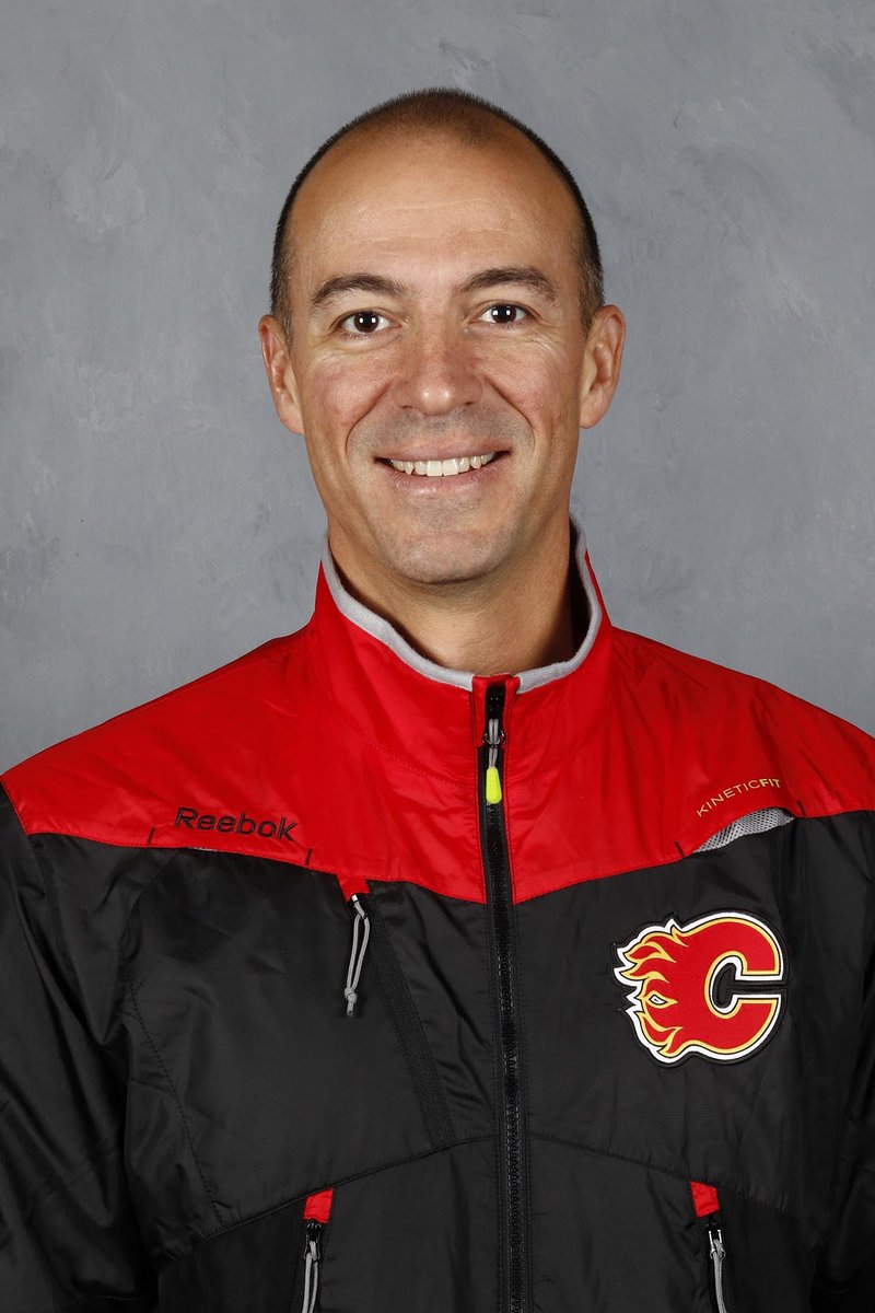 Pospíšil a Nemec pomohli Calgary ke čtvrté výhře v řadě