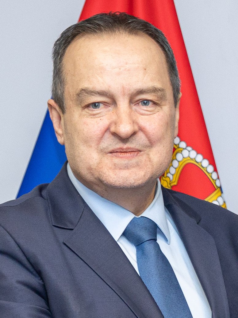 Útočník s noži napadl policistu u izraelského velvyslanectví v Bělehradě